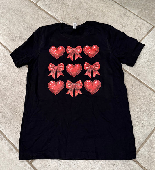 Red hearts and bows tee